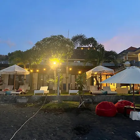 Valomia Beachfront